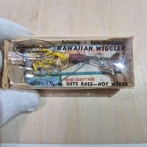 Fred Arbogast Hawaiian Wiggler Vintage Fishing Lure‎ 1/4 oz 230R